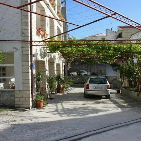 Roso Affittacamere Makarska